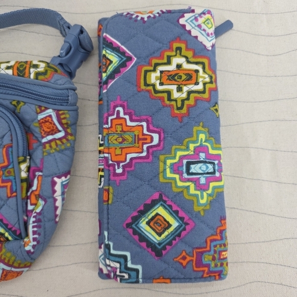 Vera Bradley Womems Crossbody Hip Pack & Wallet Blue Painted Medallons Bag Purse - Picture 3 of 14